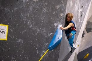 Jackson Hodgetts: Those from Ground Up who made the regional bouldering competition at Surrey Hive on April 21 to 22 were: Hodgetts, Kai Hendry, Mylène Goulet, Jasper Selda, Nicole McLeod, Noah Langdale and Ben Pallota.