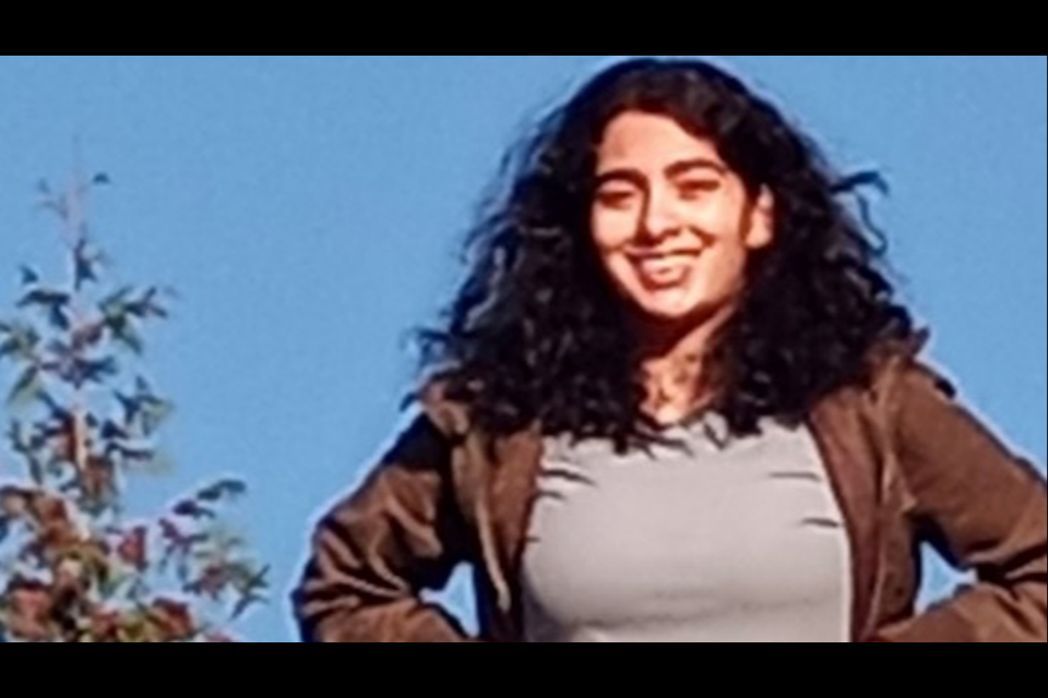 Kiana Alai is a local teen and member of the 鶹Youth Council.