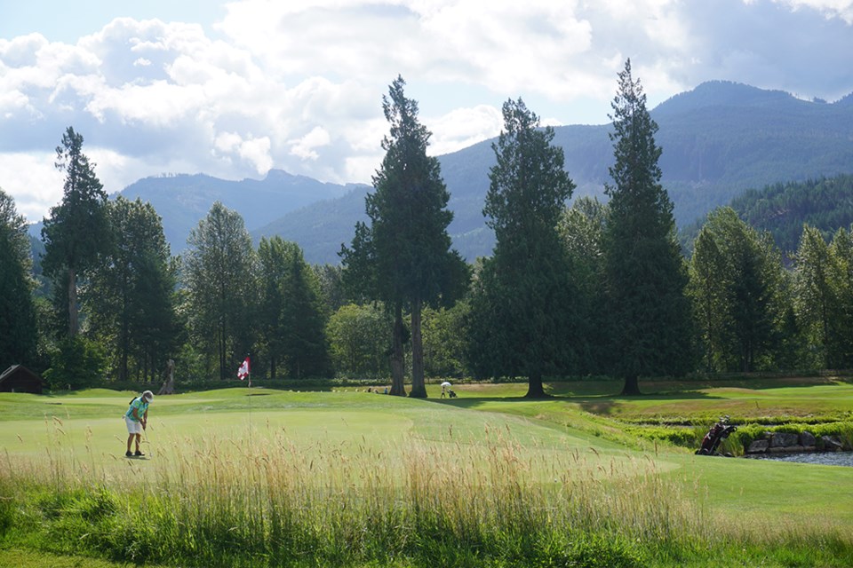  Squamish Valley Golf Club.