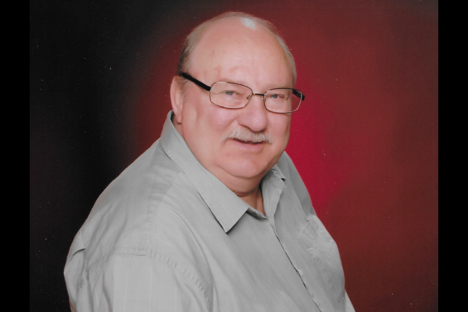 Robert “Bob” Emmett Reynolds.