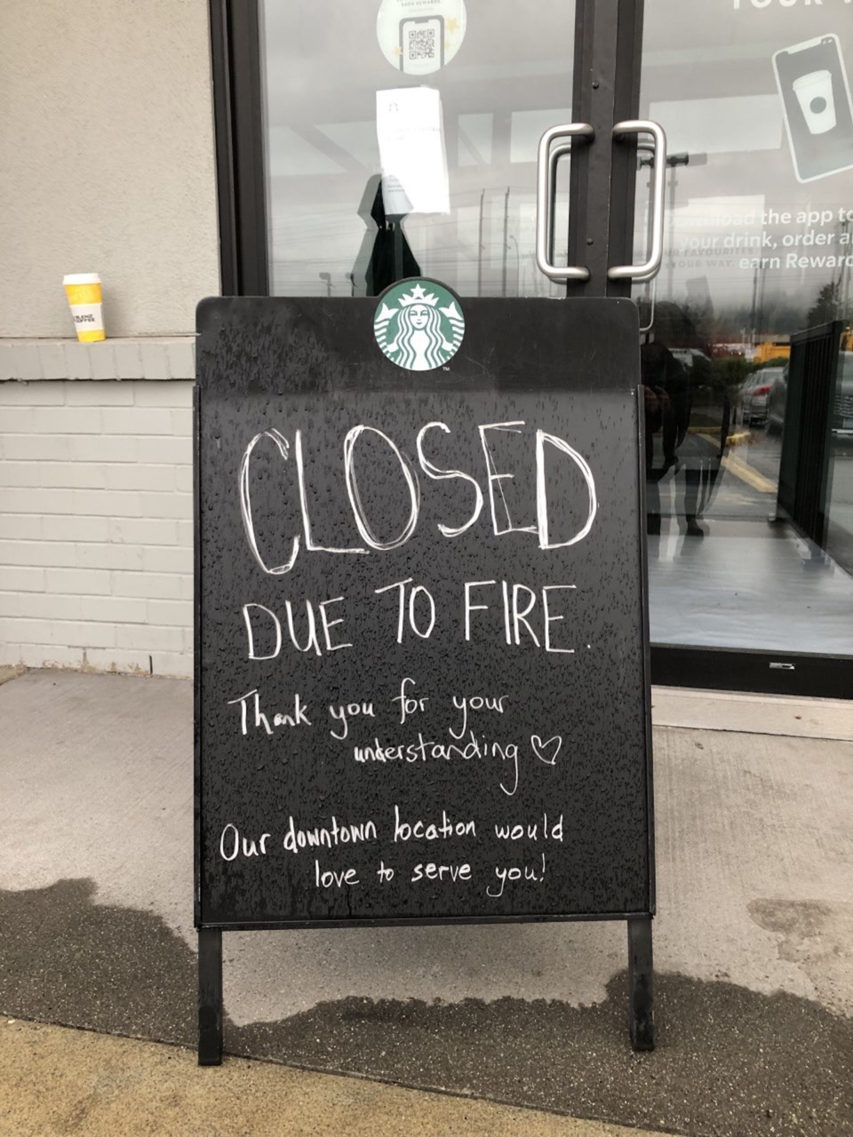 starbucksclosedsquamish
