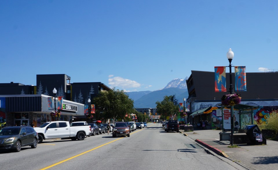 dsc01188-1squamishdowntown
