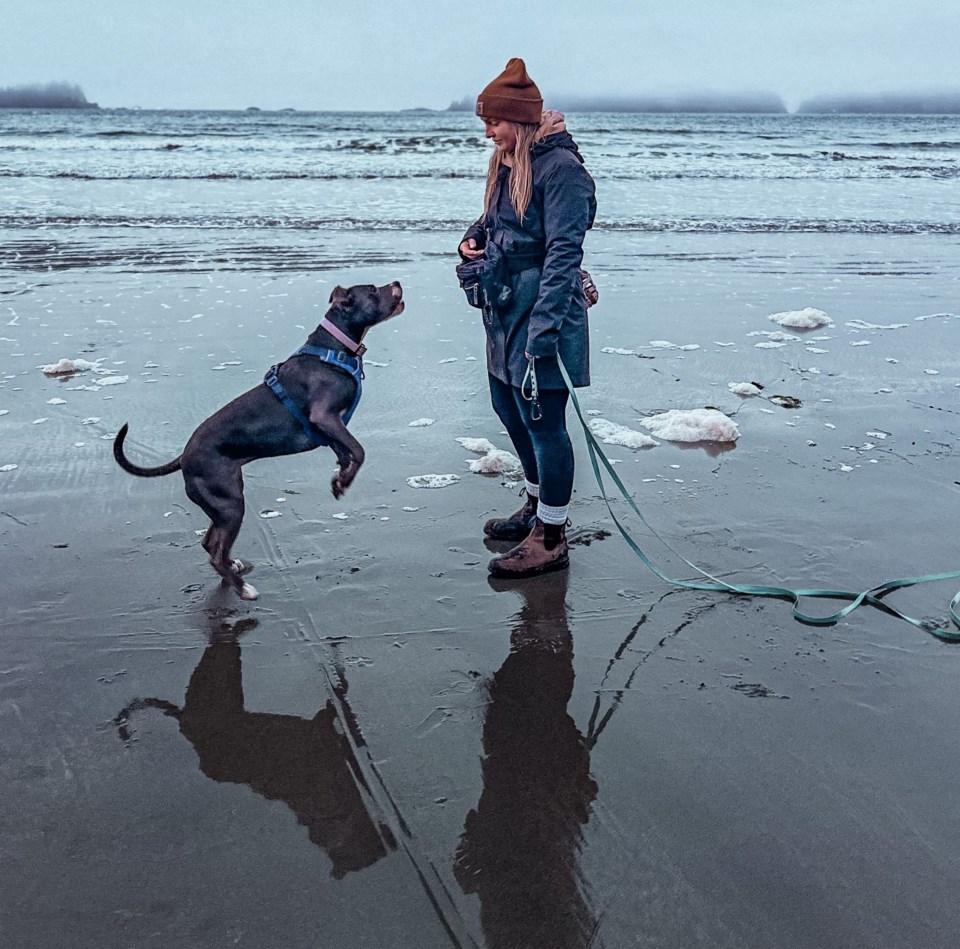 hilary-webster-and-her-dog-at-the-beach-two-blue-tails-copy