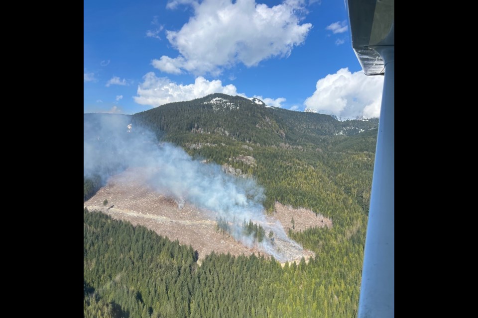 Image of the wildfire northeast of Squamish. 