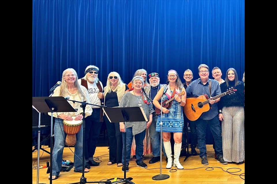 ߣUnited Church was transformed into a 1960s and 1970s coffee house on Saturday.