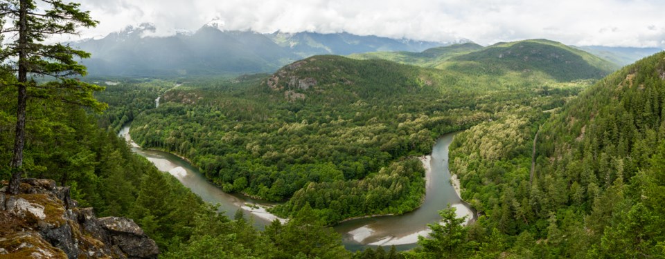 squamish-river-valley1286628531