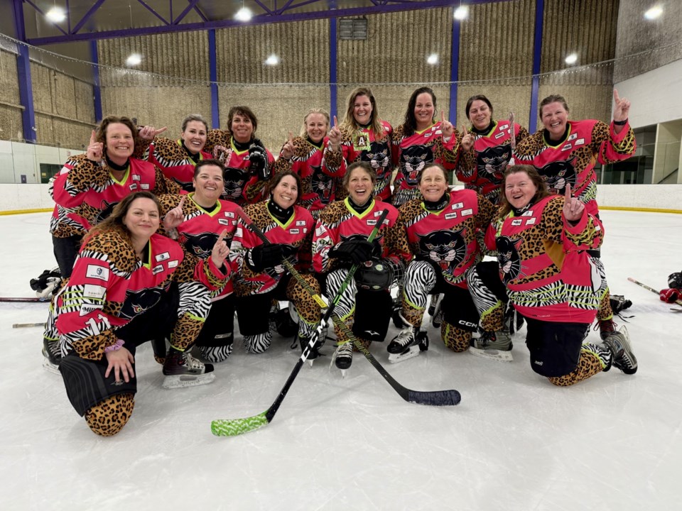 thumbnail_squamish-wild-hockey