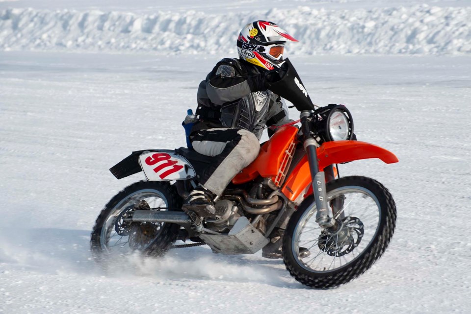 0215-ice-race-numbbum-kmw