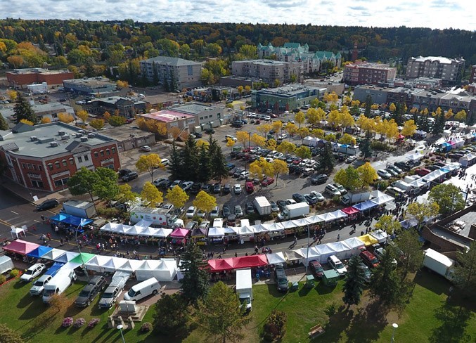 0410-farmers-market