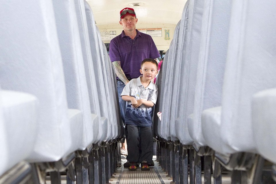 0529-edufund-school-bus-safety-cc-2858eps