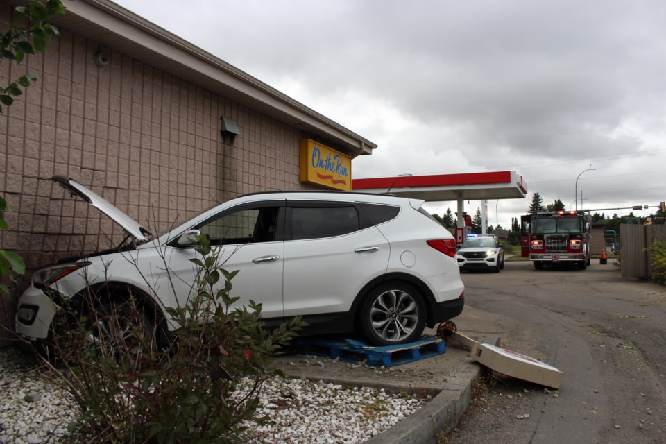 0708-crash-esso-campbell-road