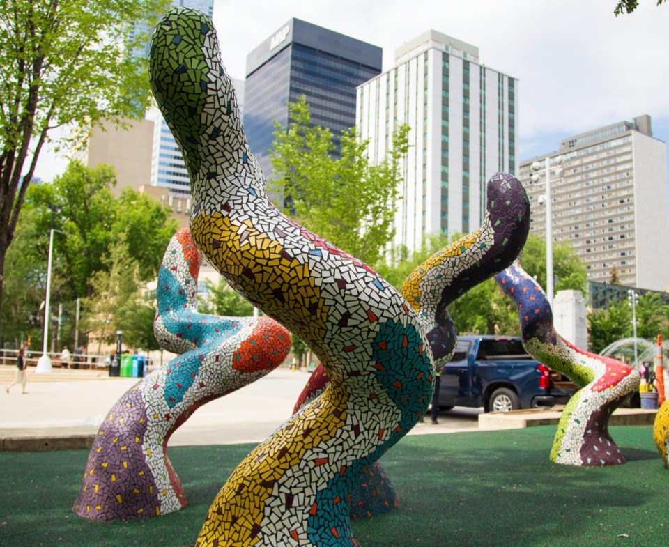 0708-mosaics-eastgardens110