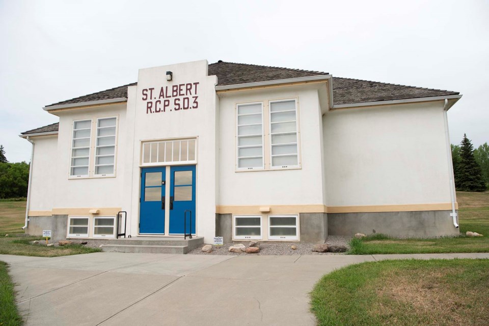 0717-artsgrants-little-white-school-3444-km
