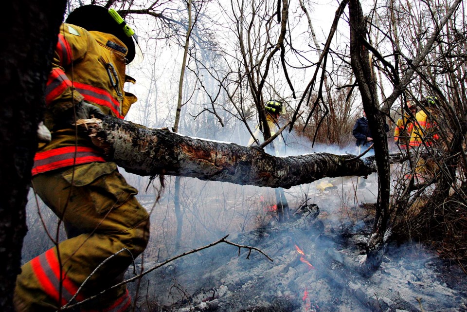 0824-forestfires-riverlot-56-fire-jb-2075