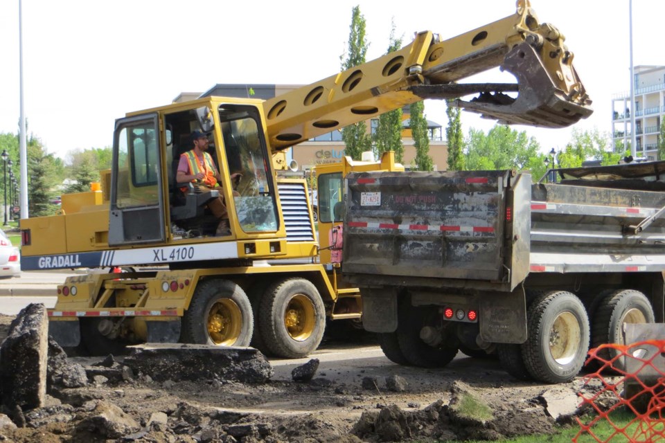 0906-road-construction-ab-01