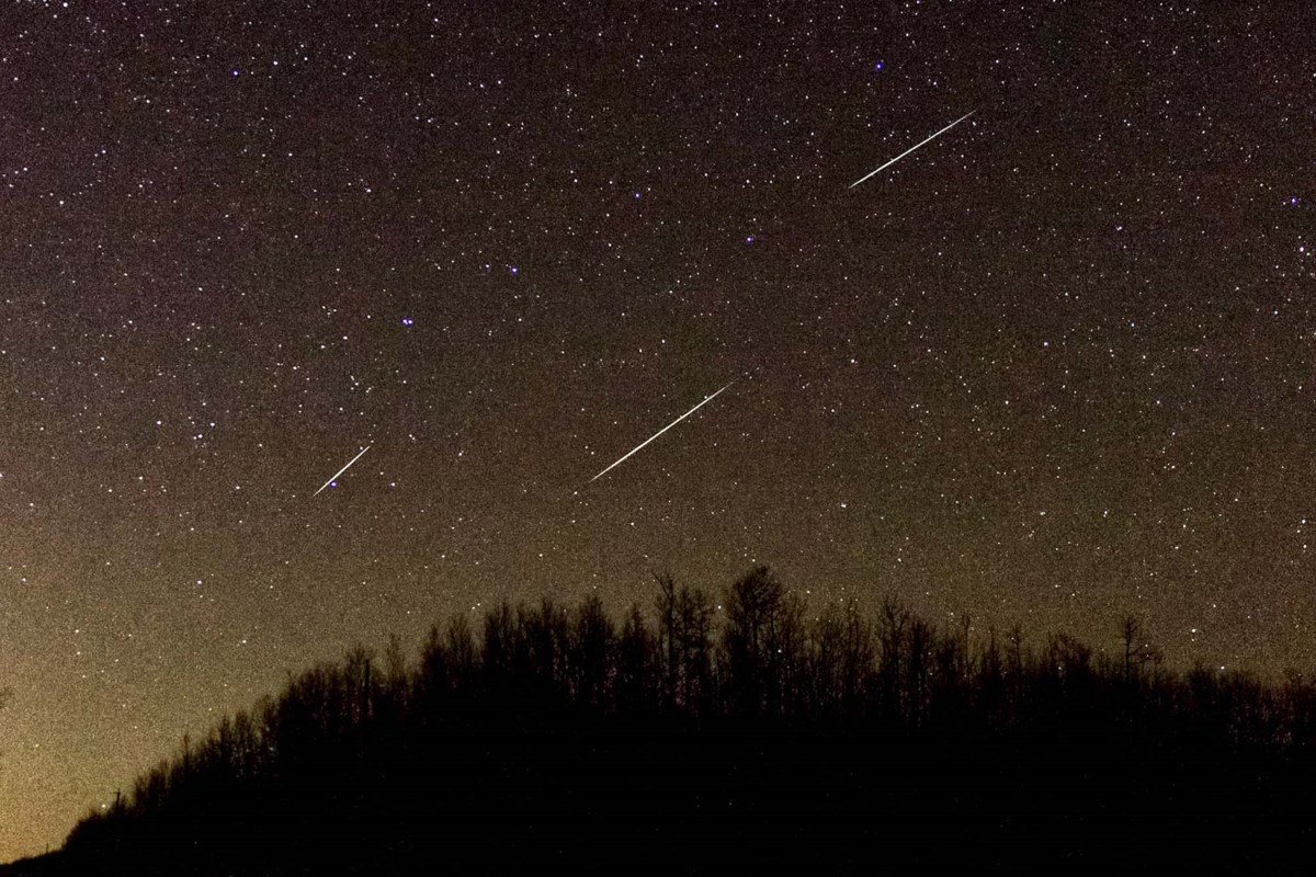 Lo sciame meteorico delle Geminidi brillerà più luminoso sull’Alberta oggi e domani