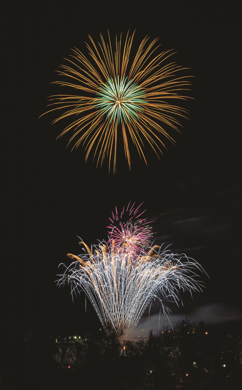 1231-fireworkspreview-new-years-eve-fireworks-2019-cc-8640