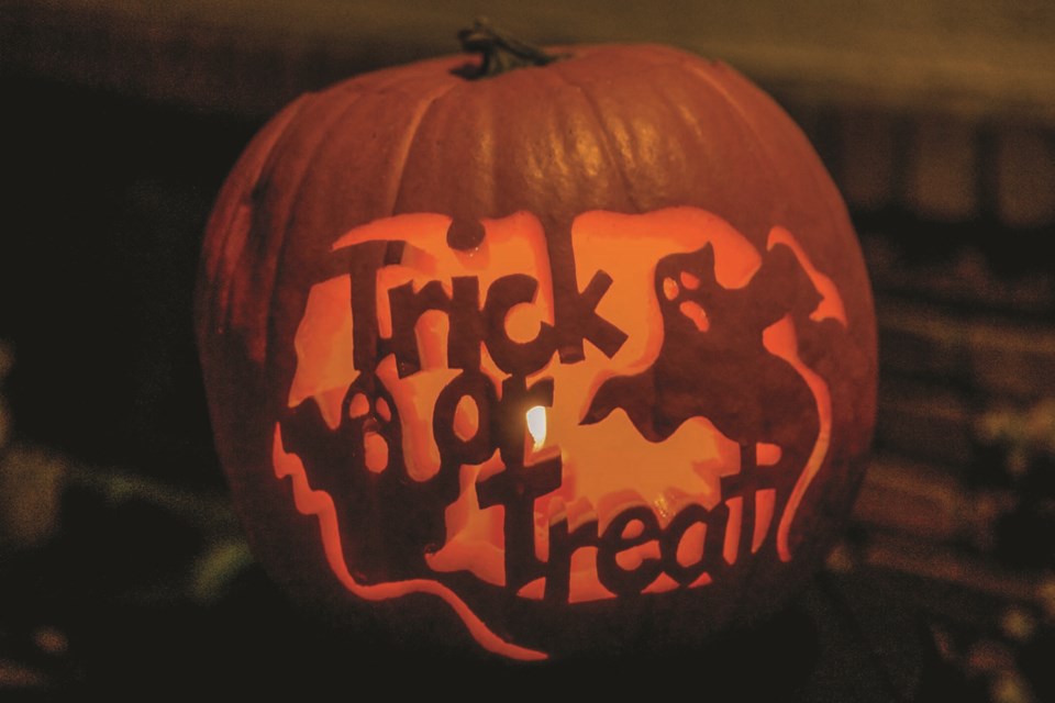 1910-hddalloween-c-1