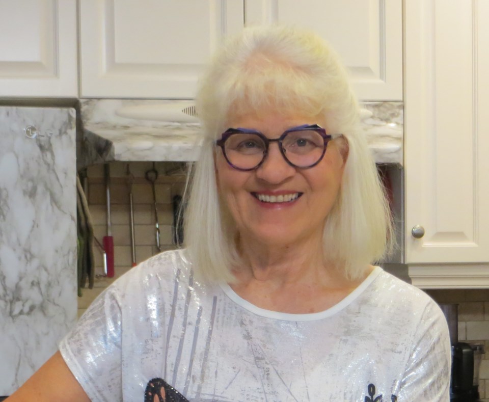 1912-vegan-christmas-yvonne-smith-photo-by-anna-borowiecki-img_3103