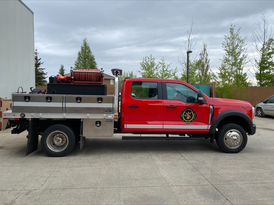 3004-st-albert-bush-truck
