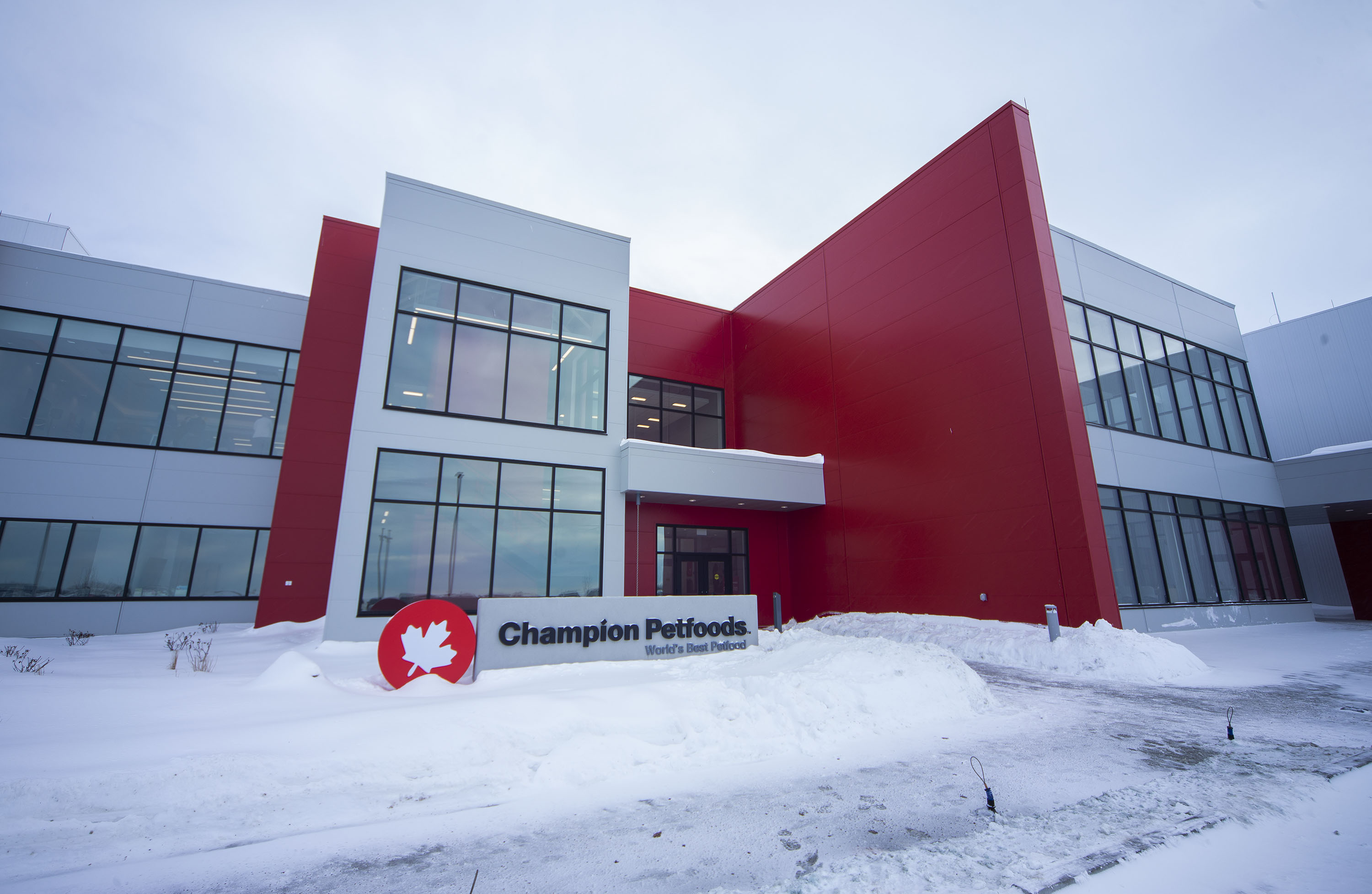 Antarktis Tempel drikke Champion Petfoods opens new facility in Acheson - StAlbertToday.ca