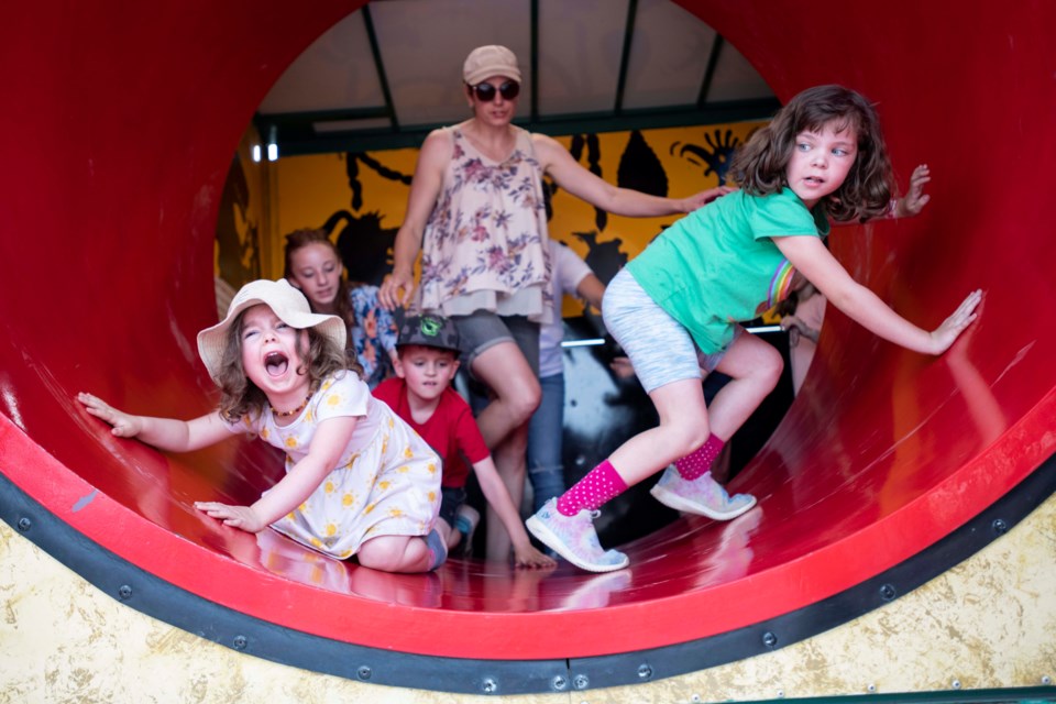 Kids try to get through the  Cuckoo Haus at the Rainmaker fair in St. Albert. 
BRUCE EDWARDS/St. Albert Gazette