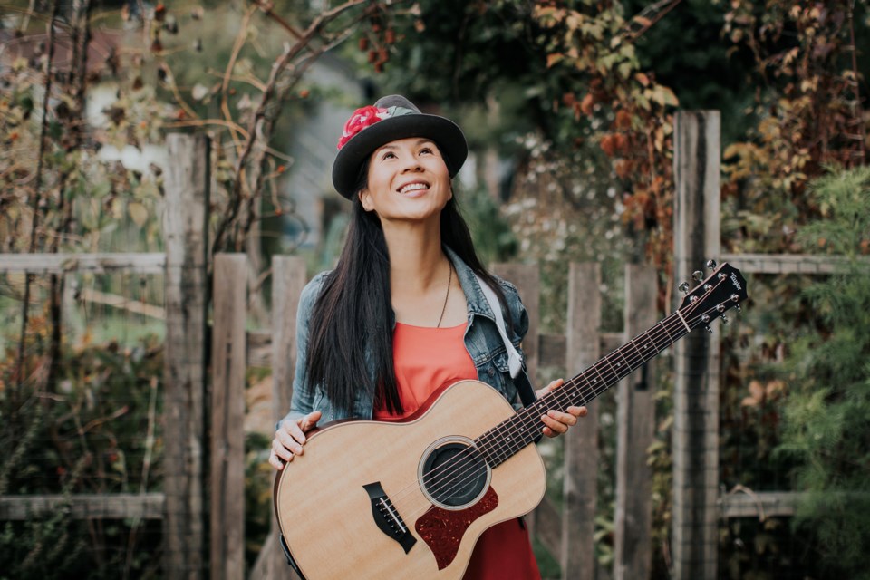 Juno nominated recording artist Ginalina brings her high wattage smile and winsome songs to the Arden Theatre as part of the preschooler's Noisy Theatre series on Friday, Nov. 8.