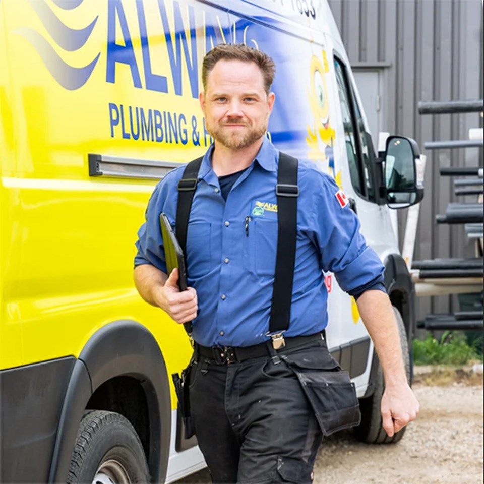 always-plumbe-guy-and-van
