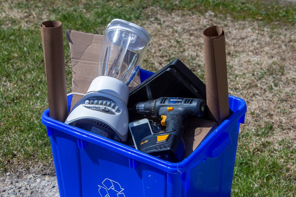 electronic recycling CC 2561