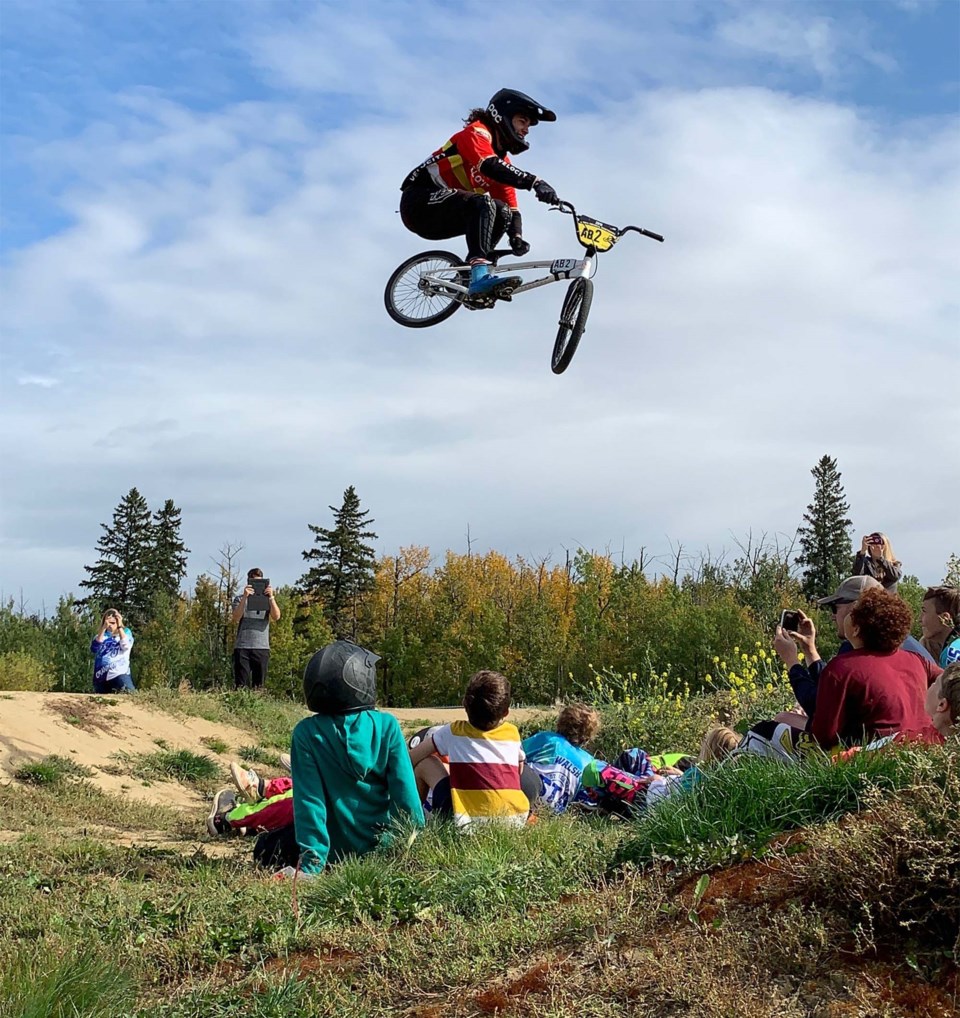 1108 bmx sup C