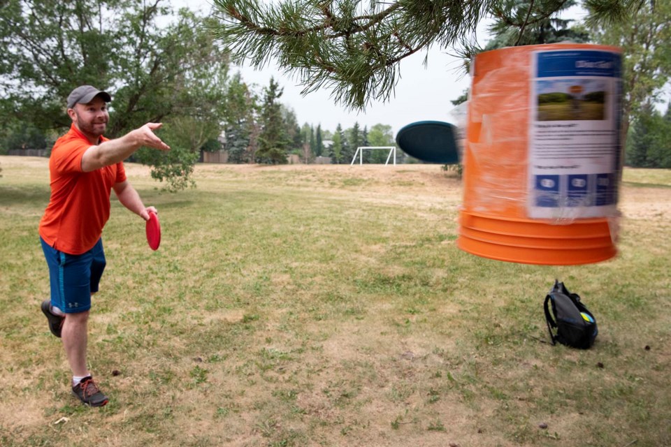 1509 DiscGolf file CC