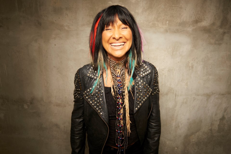 2706 Winspear - Buffy Sainte-Marie Photo 1 Matt Barnes