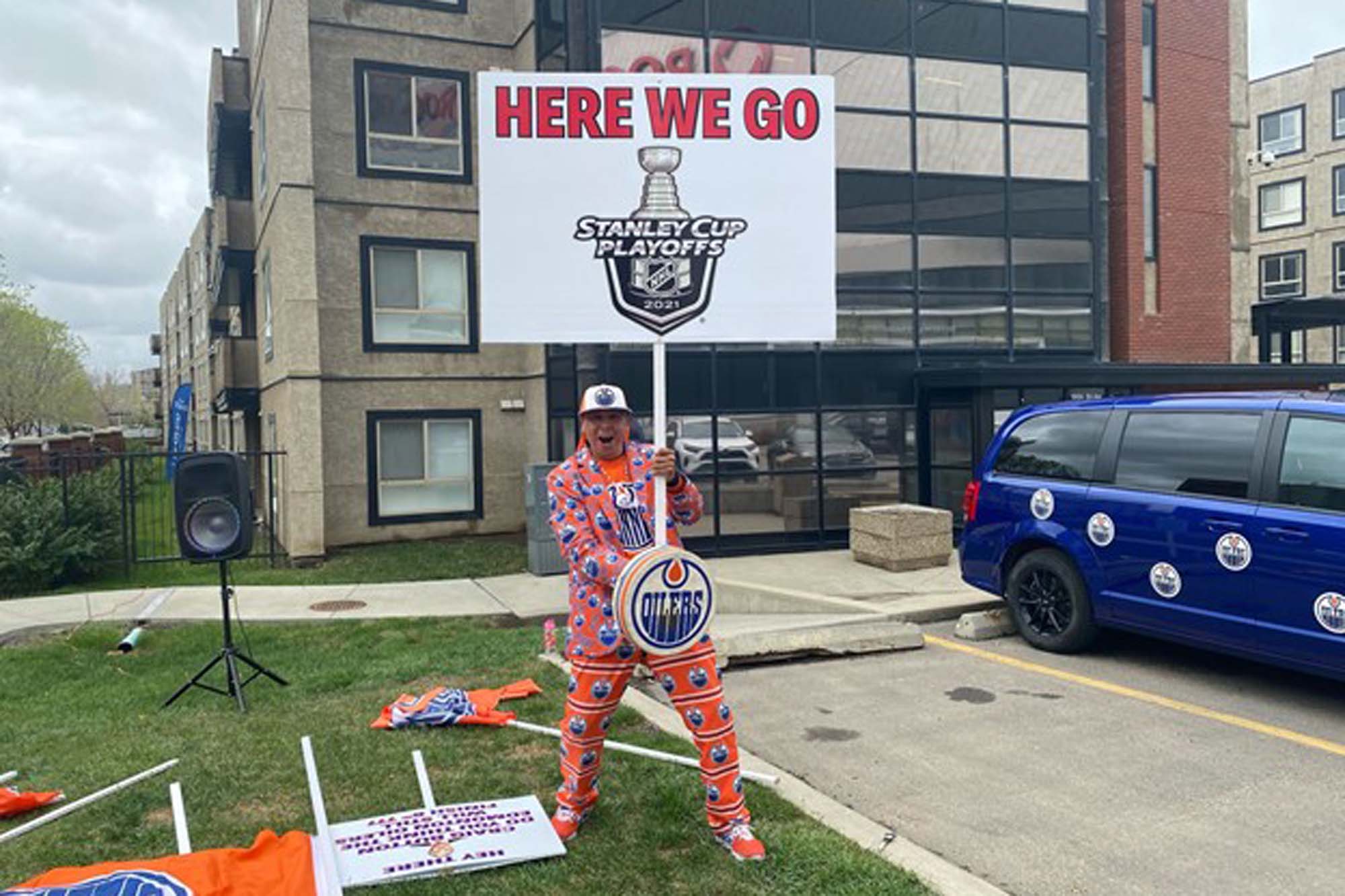 Oilers fans won't let the pandemic stunt their passion ahead of the 2021  NHL Playoffs 