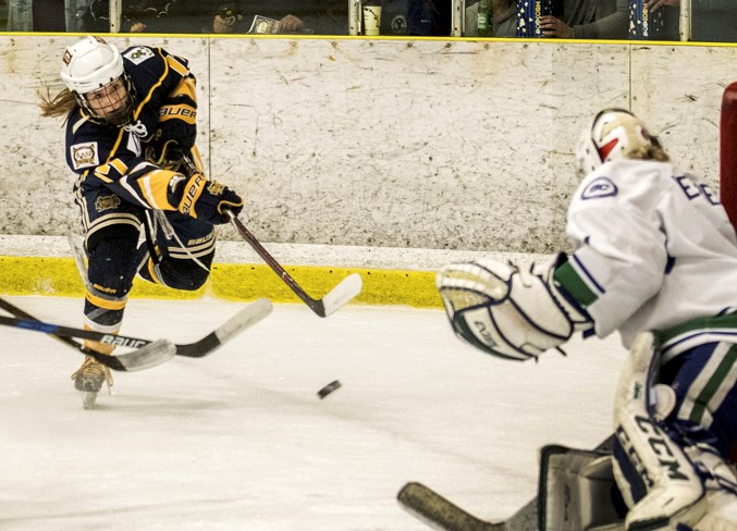 SHOT FIRED – Bronwyn Boucher of the St. Albert Slash pulls the trigger in the Pacific Region series victory against the Greater Vancouver Comets at Akinsdale Arena for a berth at the Esso Cup in Sudbury, Ont. The first game for the two-time defending midget AAA female national champions is Sunday against As de Quebec.
DAN RIEDLHUBER/St. Albert Gazette