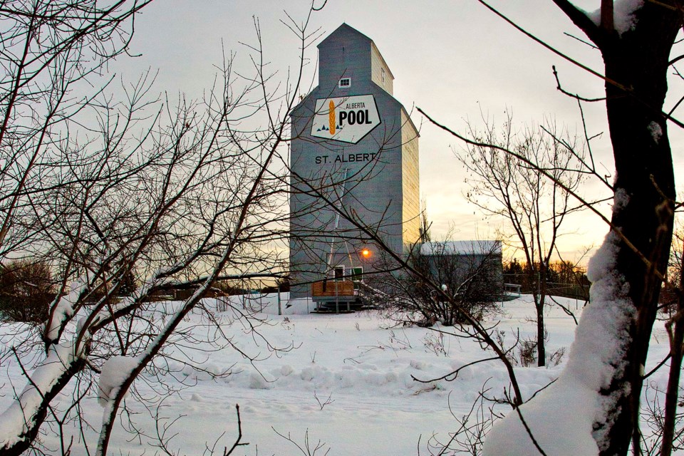 St. Albert Grain Elevator-AB-2927 CC