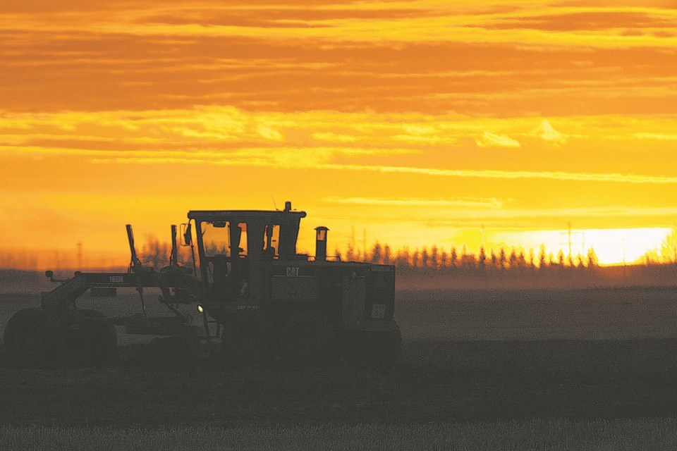 grader in sunset-BY-3286 CC
