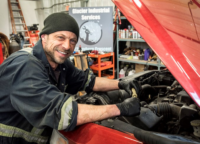 Norm Gieselman, the owner of Glacier Industrial Services auto repair shop on Rayborn Crescent in St. Albert, will host a Car Knowledge Clinic on Saturday, March 23.
DAN RIEDLHUBER/St. Albert Gazette