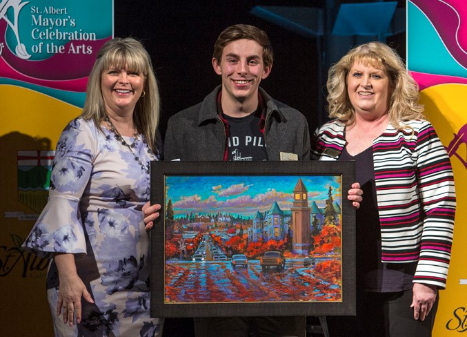 The Emerging Artist Award was given to Stephen Badry, presented by Bonnie Jenkins of RBC, at the Mayor’s Celebration of the Arts Awards ceremony at the Enjoy Centre on Thursday.
CHRIS COLBOURNE/St. Albert Gazette