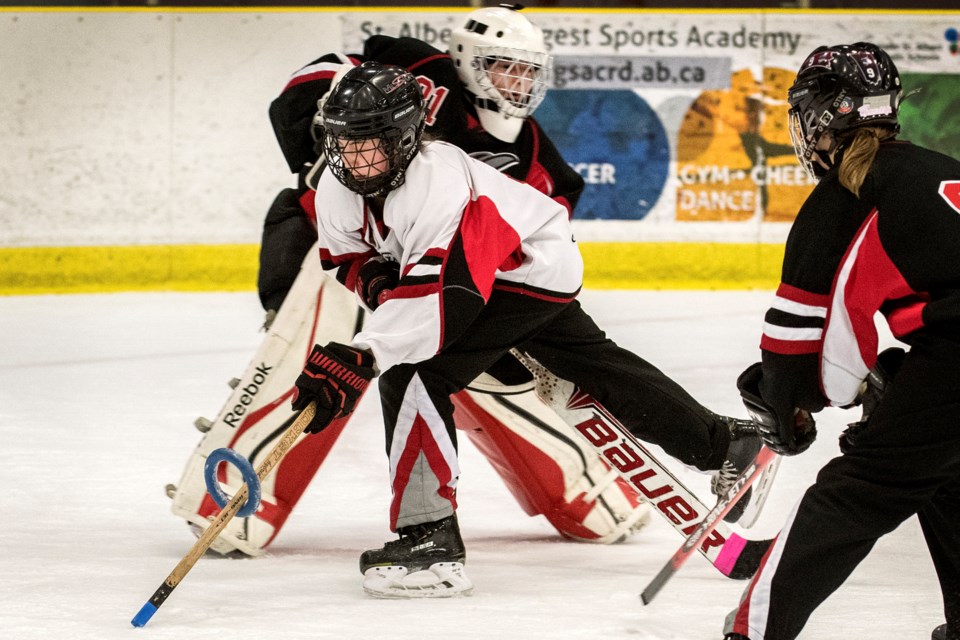 WEB SPORTS 0502 ringette DR114