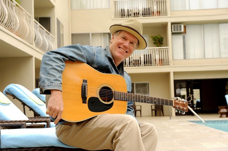 Long-time folksinger London Wainwright
