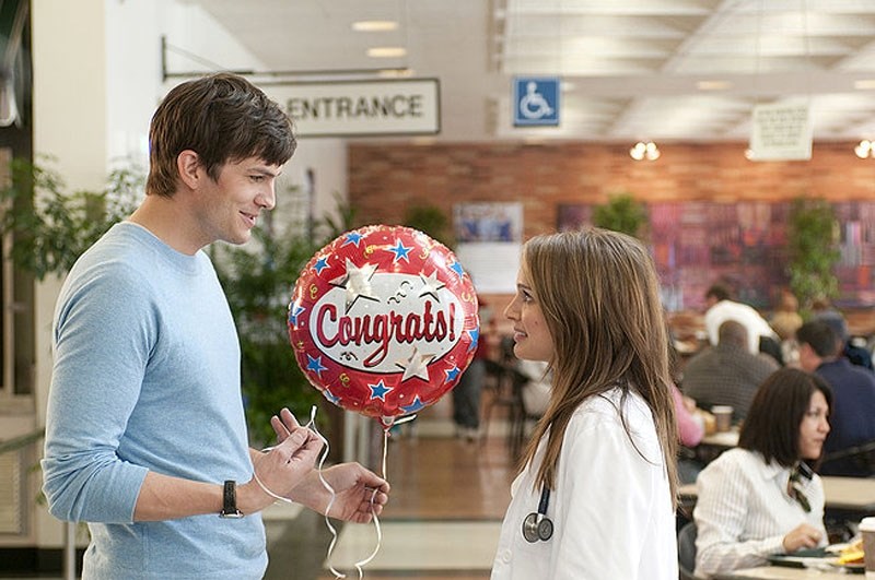 Ashton Kutcher and Natalie Portman play a pair of close friends who decide to become even closer