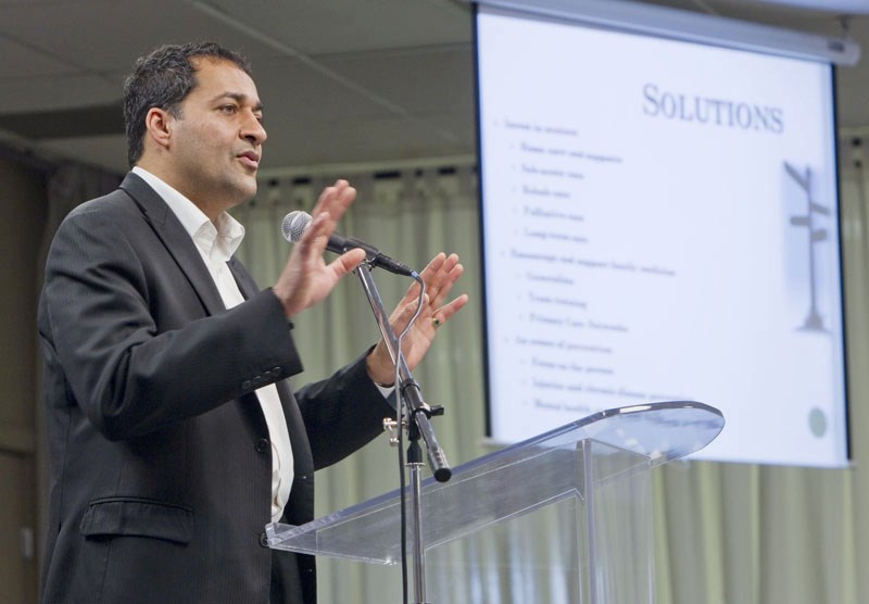 Independent MLA and physician Raj Sherman received a standing ovation after giving a talk about health care at the St. Albert chapter of Seniors United Now Monday.