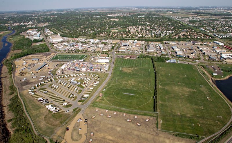 A council committee has signed off on a plan to complete the remaining remediation work at the former Riel landfill and sewage lagoon by capping and grading the rugby
