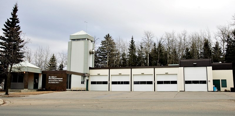 A council committee has recommended delaying the replacement of fire hall No. 1 until 2014-15.