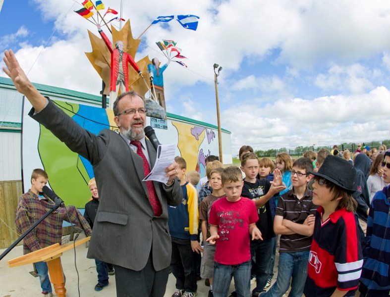 June 24-2011 &amp;lt;br /&amp;gt;Ernest Chauvet talks with students from various visiting schools (Legal