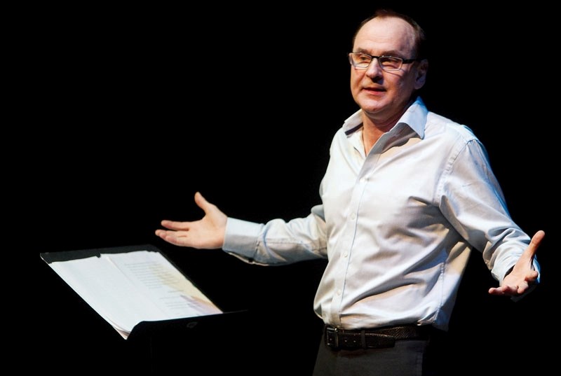 Theatre icon and playwright Daniel MacIvor entertained an intimate crowd during his one-man production of I