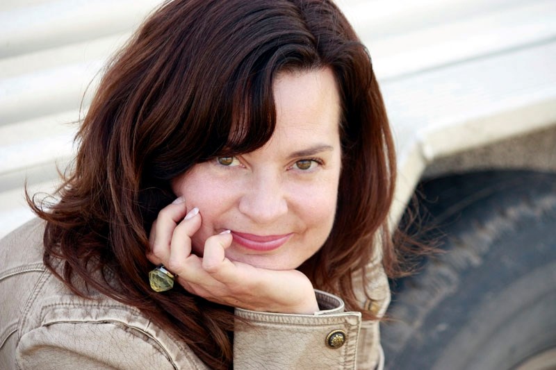 Singer Jane Hawley ends her self-imposed musical exile when she performs Thursday at the Songwriters&#8217; Acoustic Showcase at LB&#8217;s Pub.