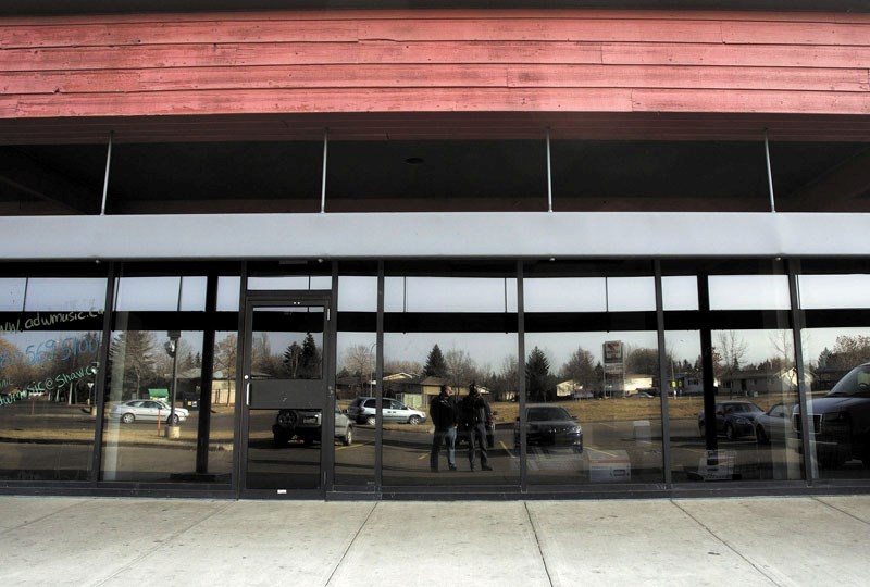 This retail location in Akinsdale was slated to be the home of a store that handles items associated with the consumption of illegal drugs. The store will not proceed