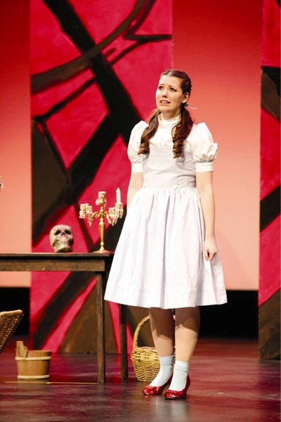 Kathleen Sera plays Dorothy in the Wizard of Oz