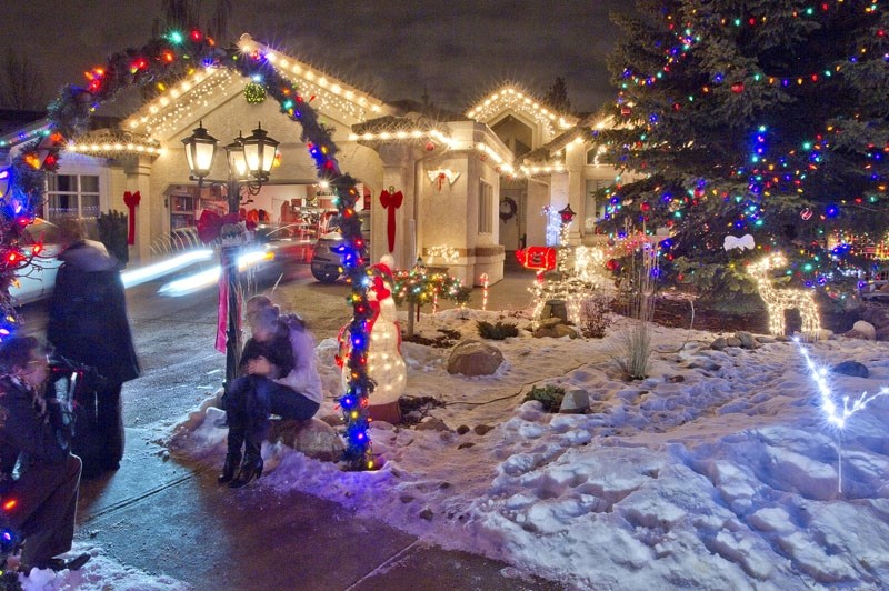 Erin Ridge is a popular spot this season with many sightseers walking or driving into Elliot Place to see the many Christmas lights and decorations that residents in the